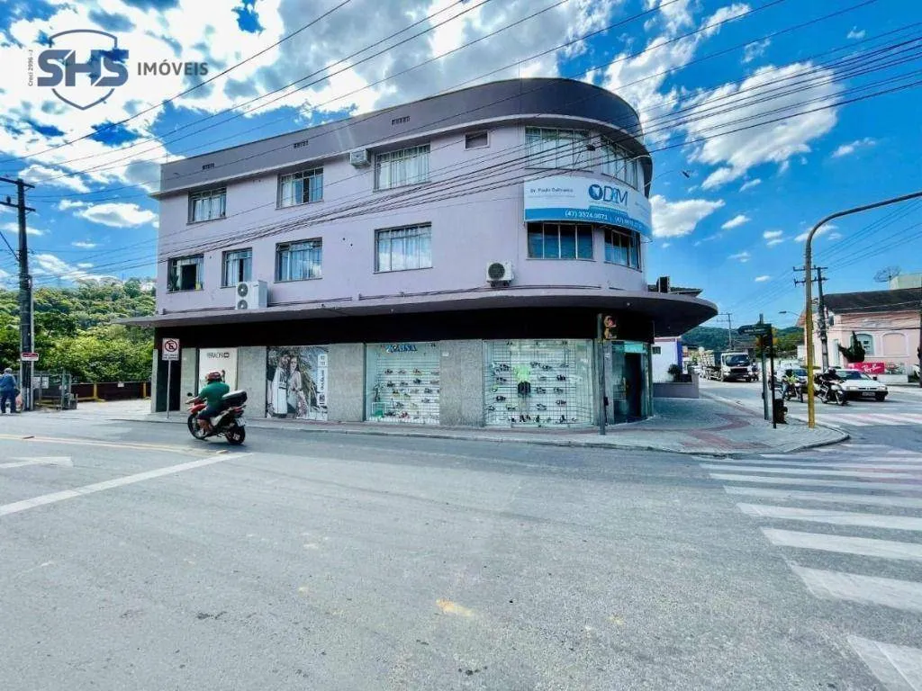 Prédio Comercial e Residencial a venda com altíssimo potencial de retorno financeiro no Bairro Garcia em Blumenau/SC. - foto 1