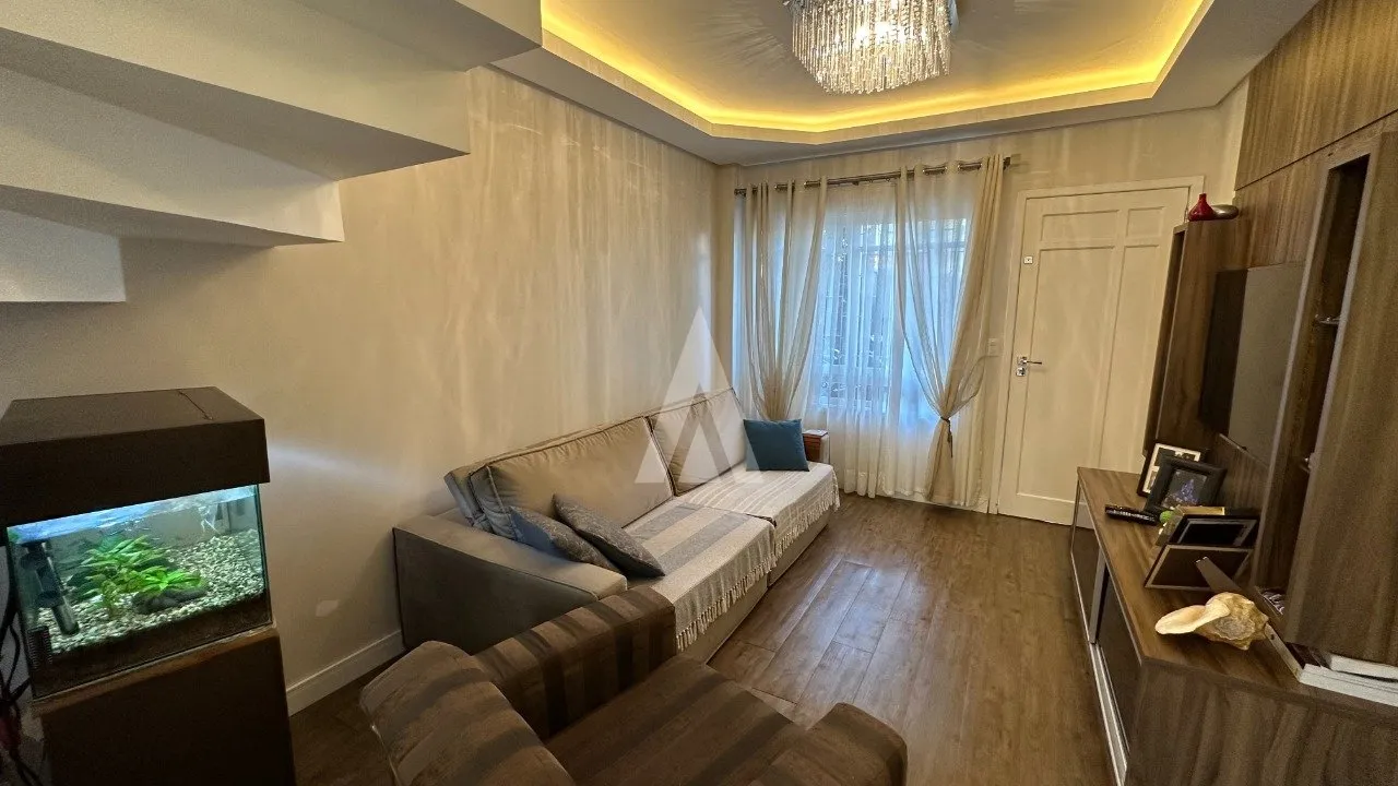 Sobrado Geminado com 1 suíte(s) mais 2 quarto(s) à venda no bairro Costa E Silva em Joinville, por R$ 890.000.00. — foto 3