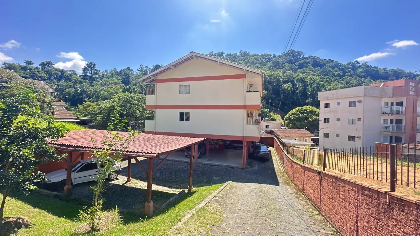 Prédio com 8 apartamentos todos alugados. Ótima opção de investimento. — foto 2