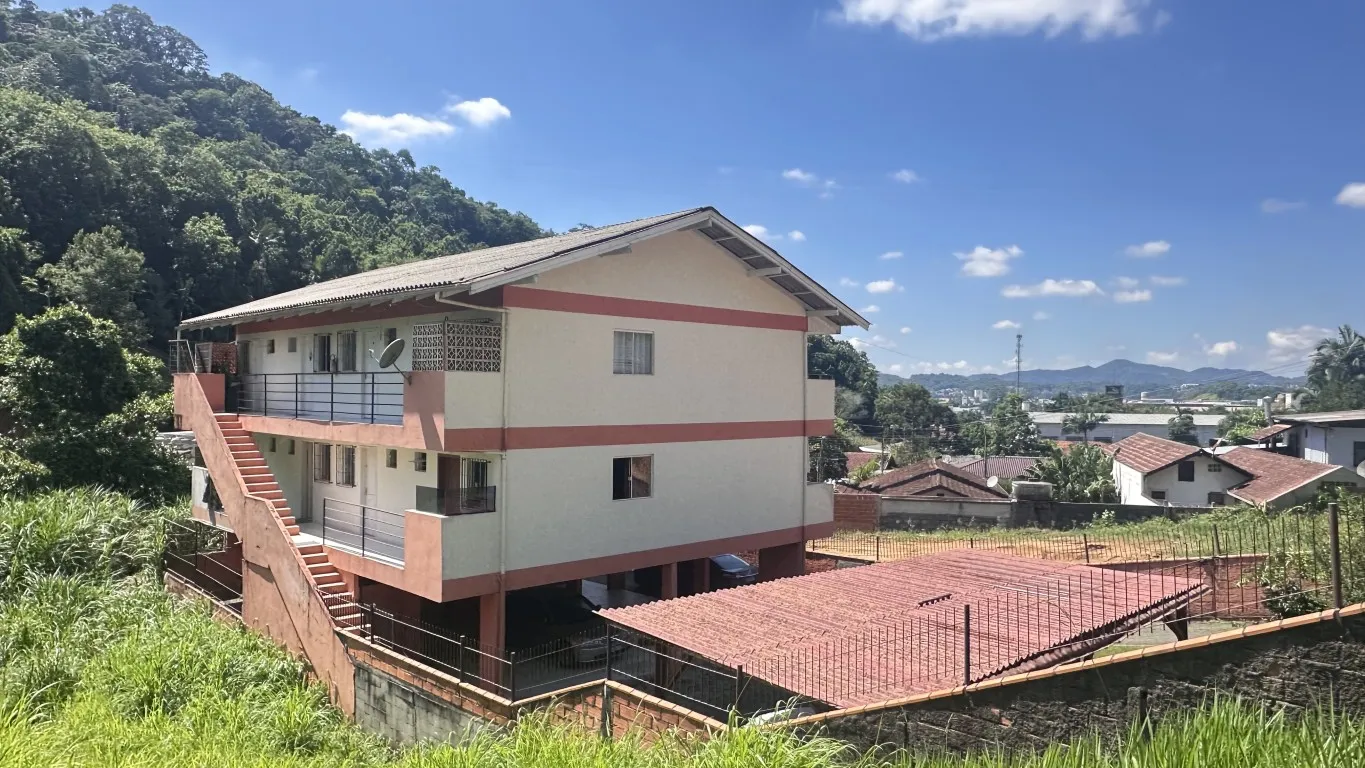 Prédio com 8 apartamentos todos alugados. Ótima opção de investimento. — foto 3