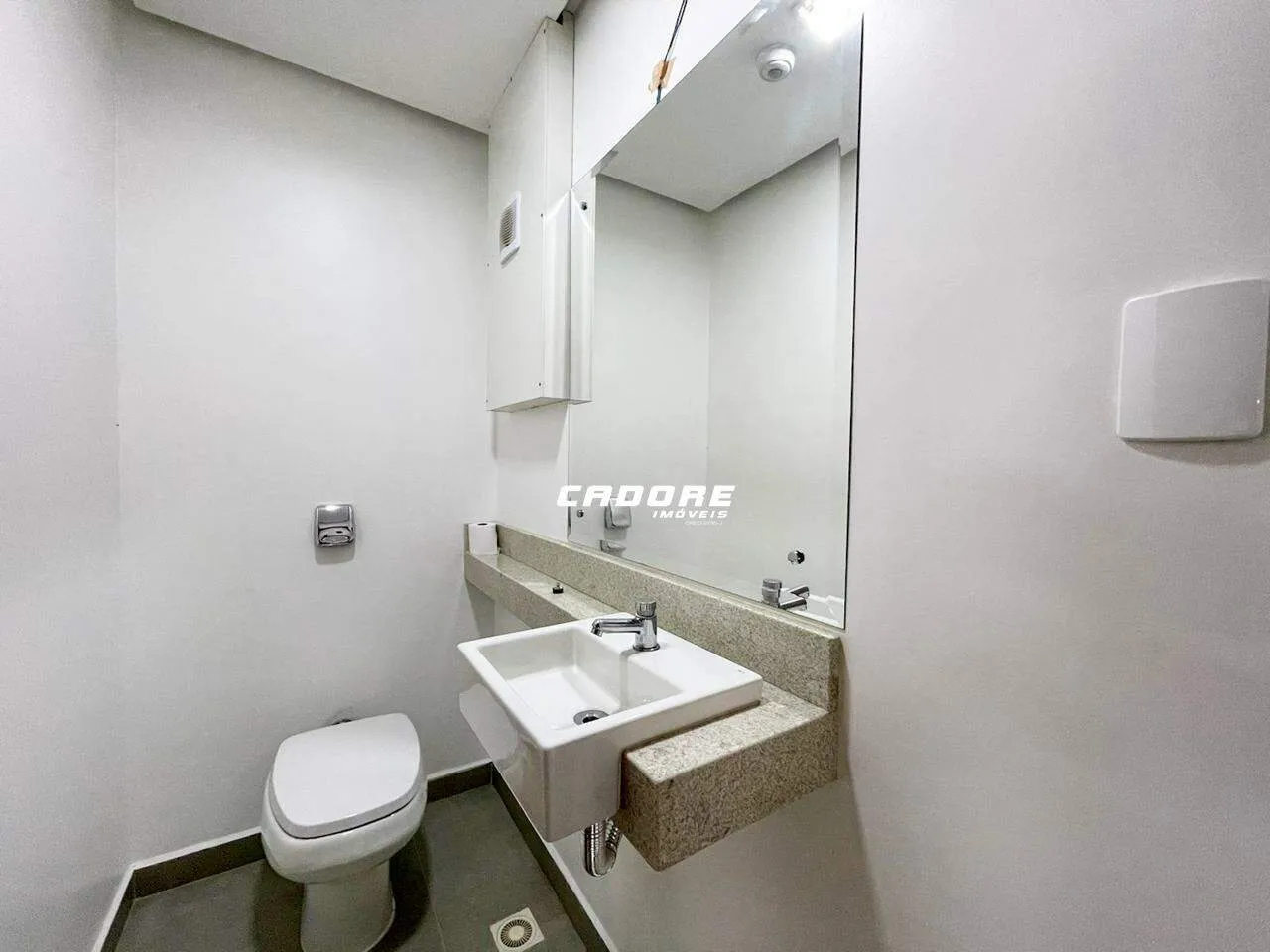 Excelente sala comercial com aproximadamente 533m no bairro Ponta Aguda — foto 7