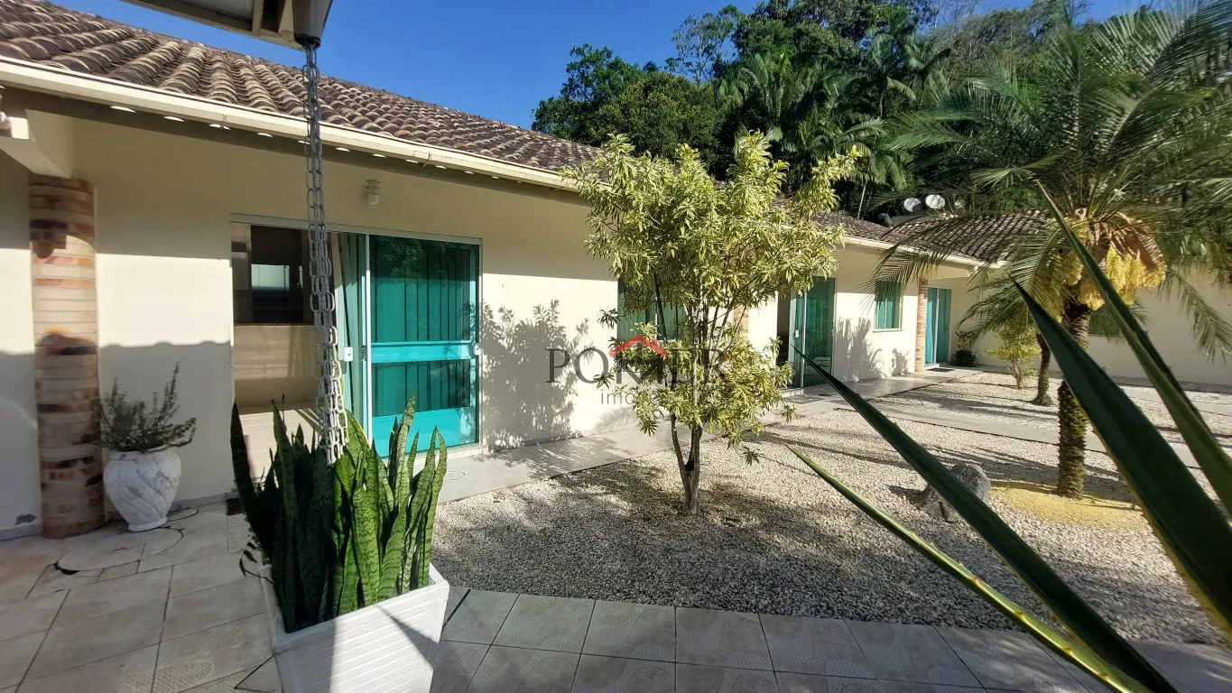 Linda casa Geminada no Jardim Pomerânia na cidade de Pomerode com 49,00m de área construída, com 2 dormitórios. - foto 1