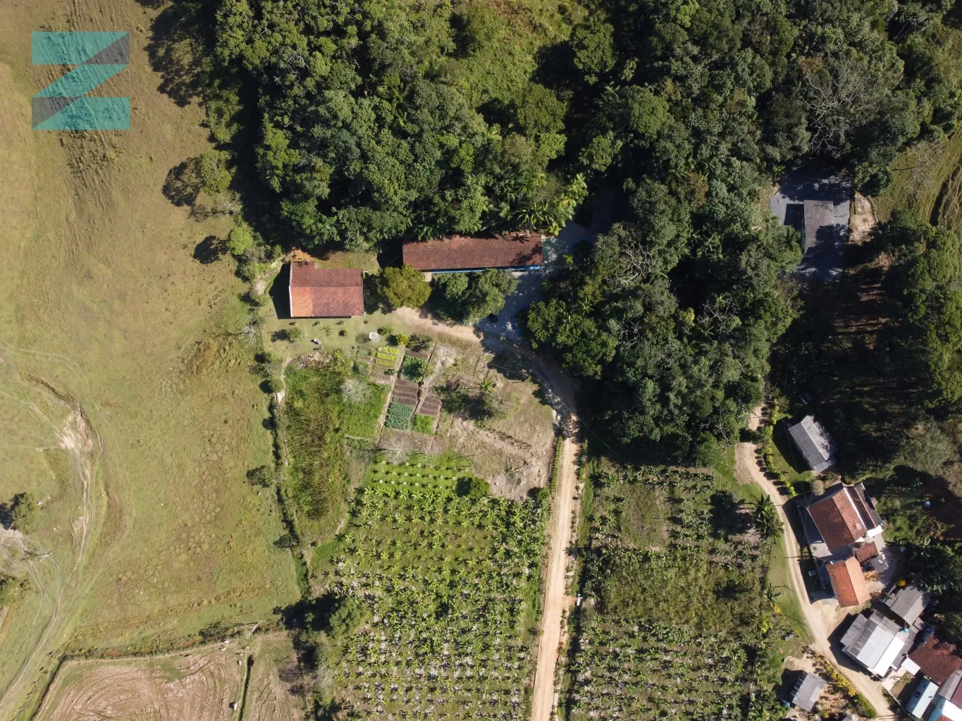 Sitio com 5,7 hectares, com nascente de água ! — foto 2