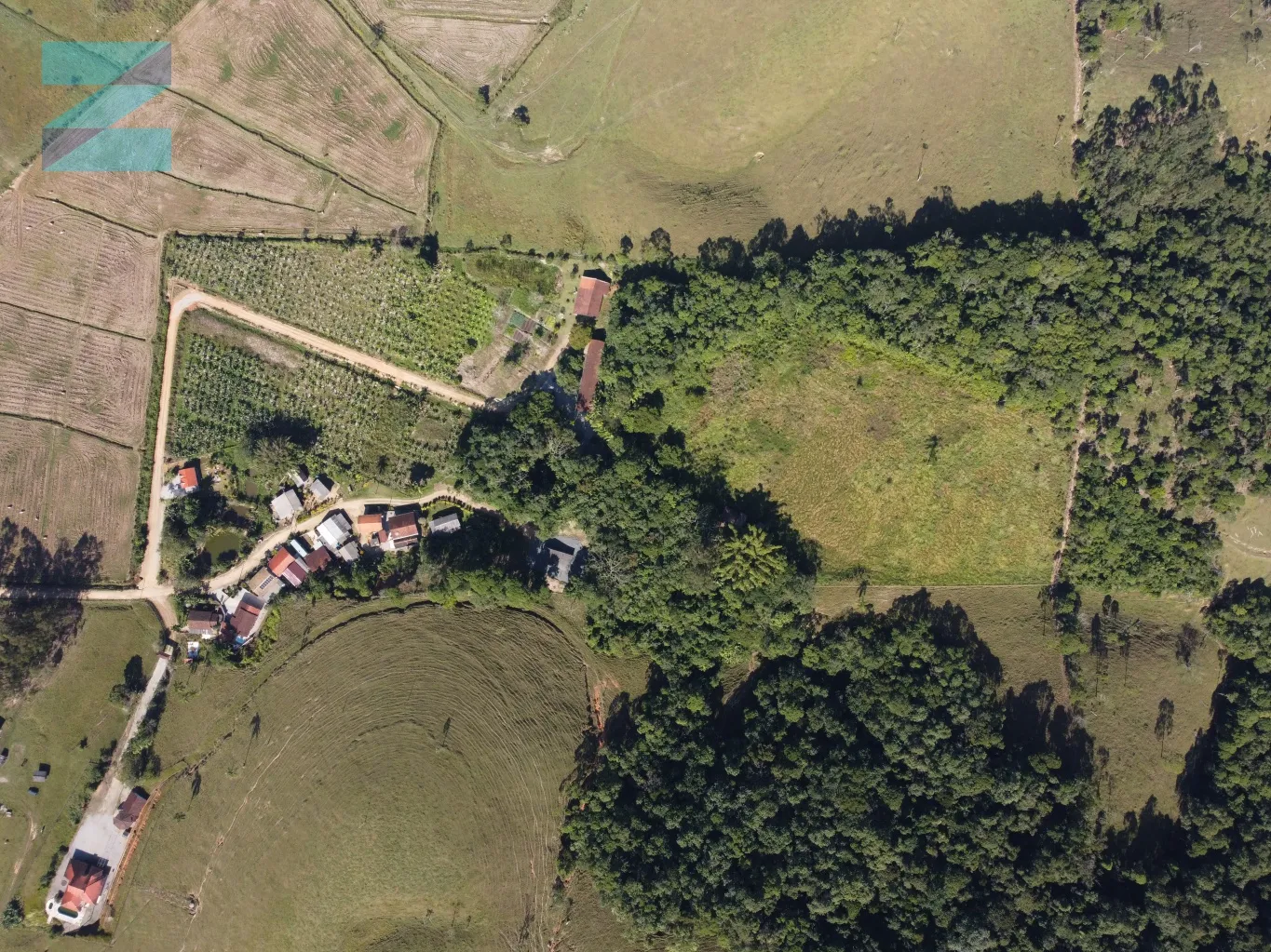 Sitio com 5,7 hectares, com nascente de água ! — foto 5
