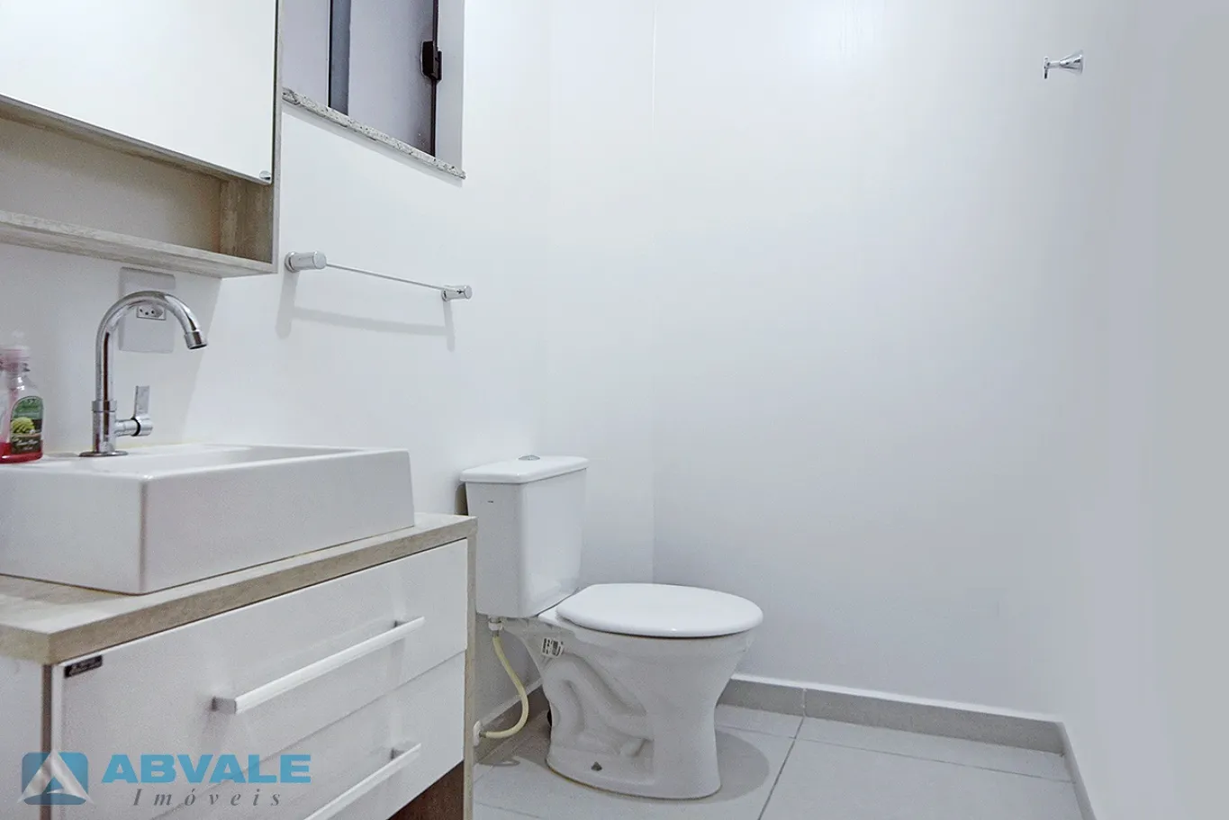 Casa Mobiliada com 3 Dormitórios (sendo 1 suíte), 2 Vagas de Garagem, em Loteamento Residencial — foto 6