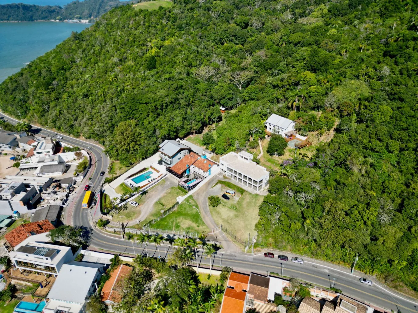 Oportunidade de investimento para Hotel, Pousada, Restaurante ou Hospital Geriátrico em Itajaí Frente Mar. — foto 2
