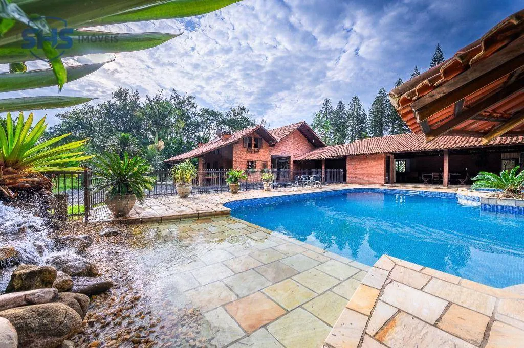 Casa · à venda · 8 quartos · 1700m² · Salto Weissbach, Blumenau