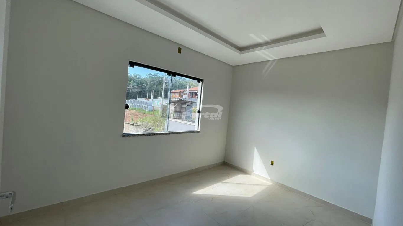 Sobrado semimobiliado com 3 dormitórios ,sendo 1 suíte, em Condomínio, no Bairro Itacolomi, em Balneário Piçarras! — foto 7