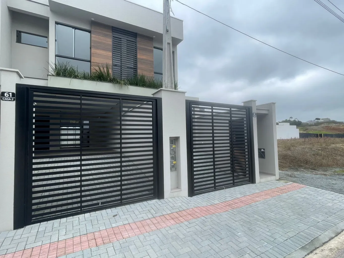 Sobrados de alto padrão em gaspar - foto 1
