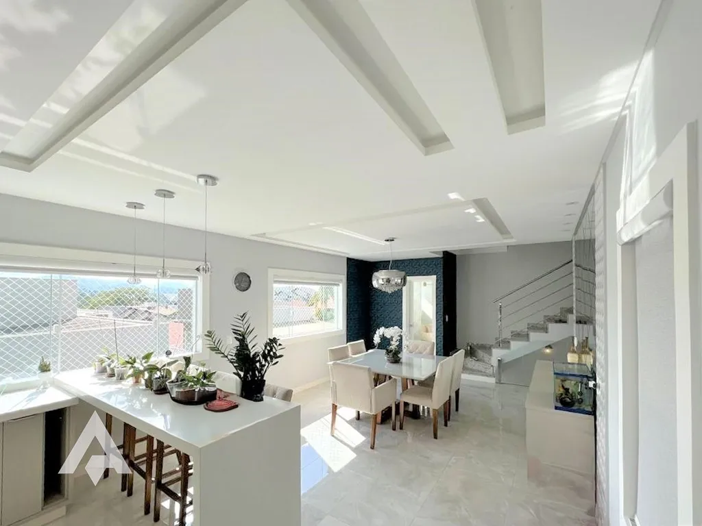 Casa de 3 dormitórios à venda por R$ 1.550,000,00 - Bairro Salto - Blumenau/SC — foto 4