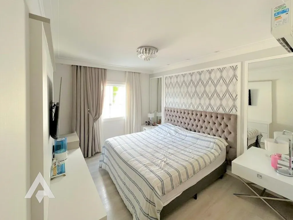 Casa de 3 dormitórios à venda por R$ 1.550,000,00 - Bairro Salto - Blumenau/SC — foto 7