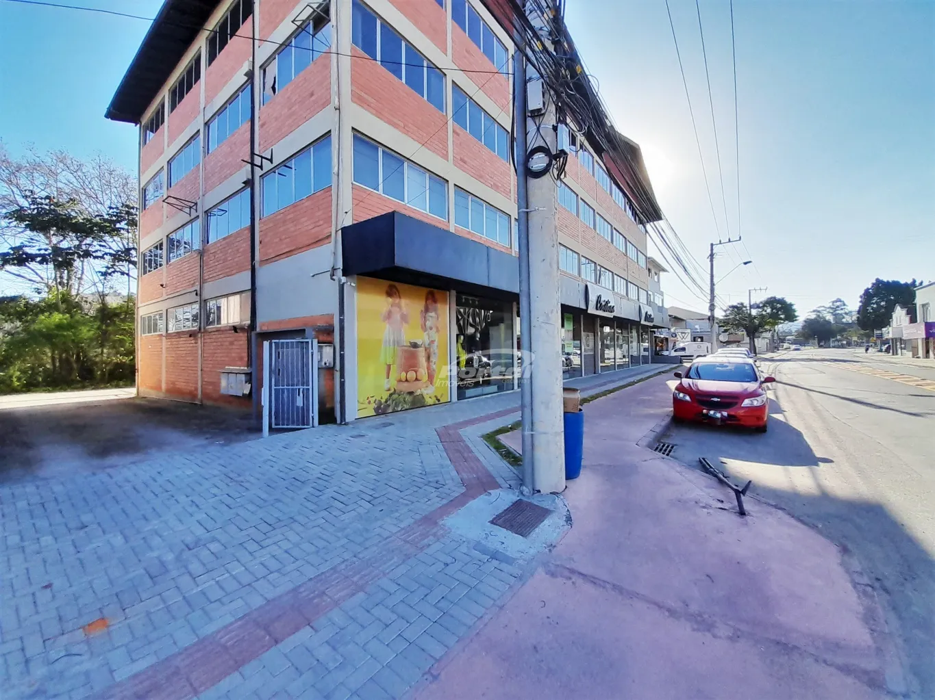 EXCELENTE ESPAÇO COMERCIAL DISPONÍVEL PARA LOCAÇÃO NO BAIRRO ITOUPAVA NORTE BLUMENAU/SC — foto 2