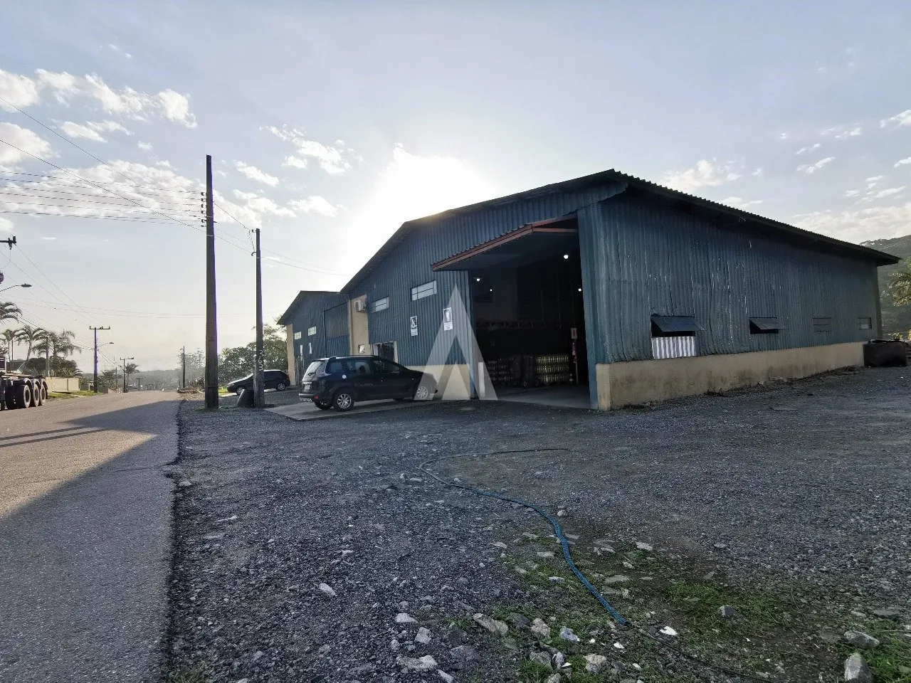 Galpão à venda no bairro Nova Brasília em Joinville, por R$ 3.200.000.00. — foto 7