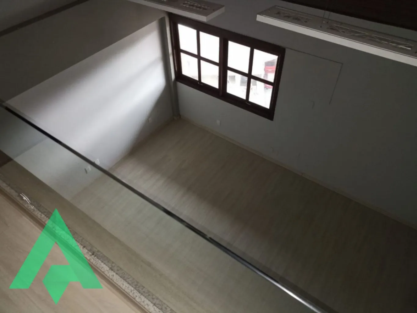 Maravilhosa sala comercial, no Centro de Timbó! — foto 2