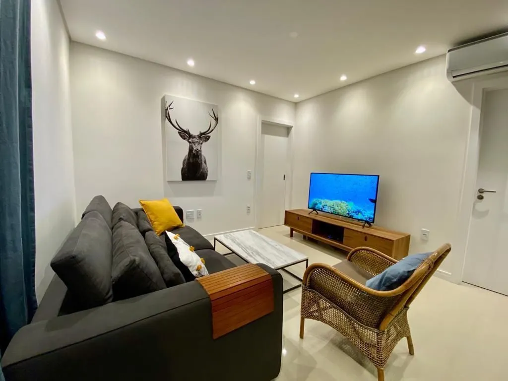 Apartamento em Florianópolis - foto 1