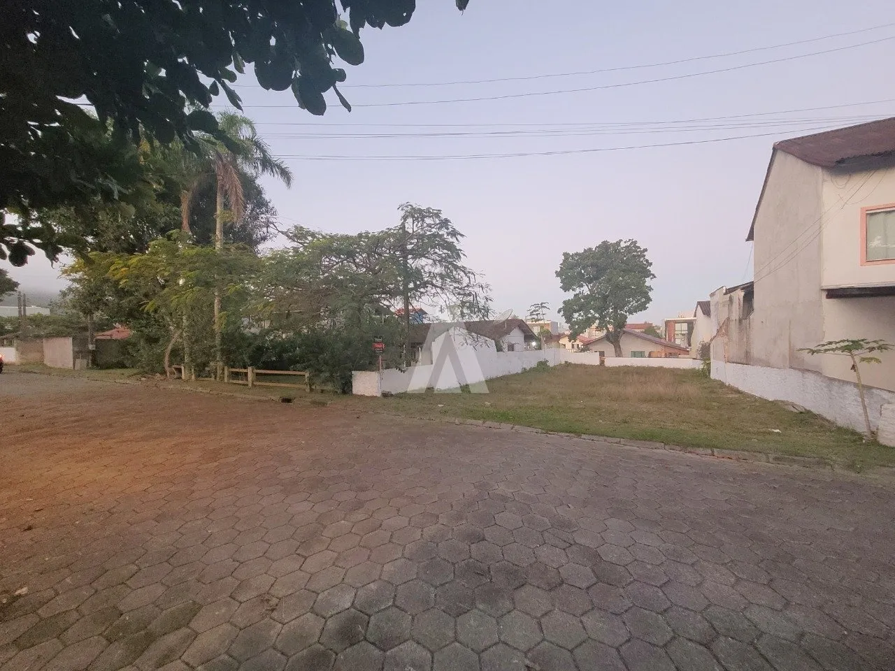 Terreno à venda no bairro Itaguacu em São Francisco Do Sul, por R$ 450.000.00. — foto 2
