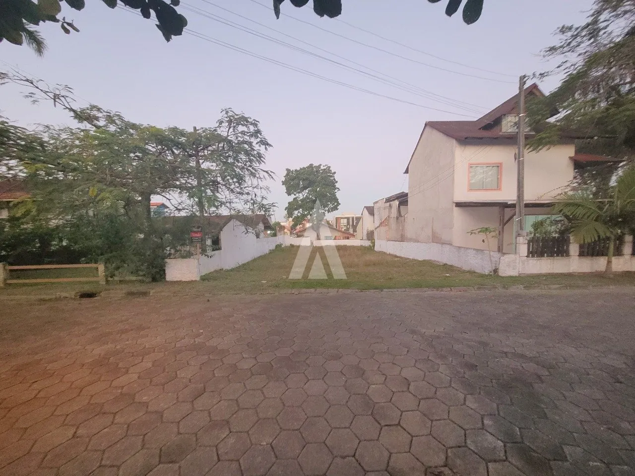 Terreno à venda no bairro Itaguacu em São Francisco Do Sul, por R$ 450.000.00. — foto 3