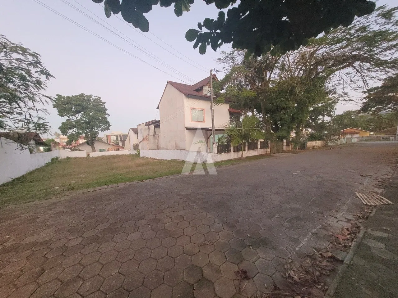 Terreno à venda no bairro Itaguacu em São Francisco Do Sul, por R$ 450.000.00. — foto 4
