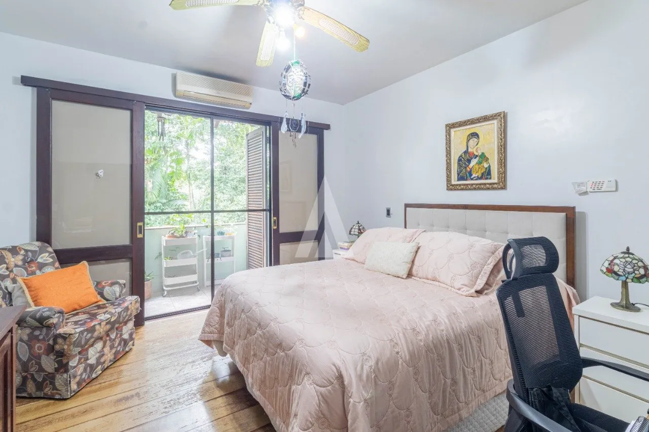 Chácara com 1 suíte(s) mais 3 quarto(s) à venda no bairro Pirabeiraba em Joinville, por R$ 2.800.000.00. — foto 5