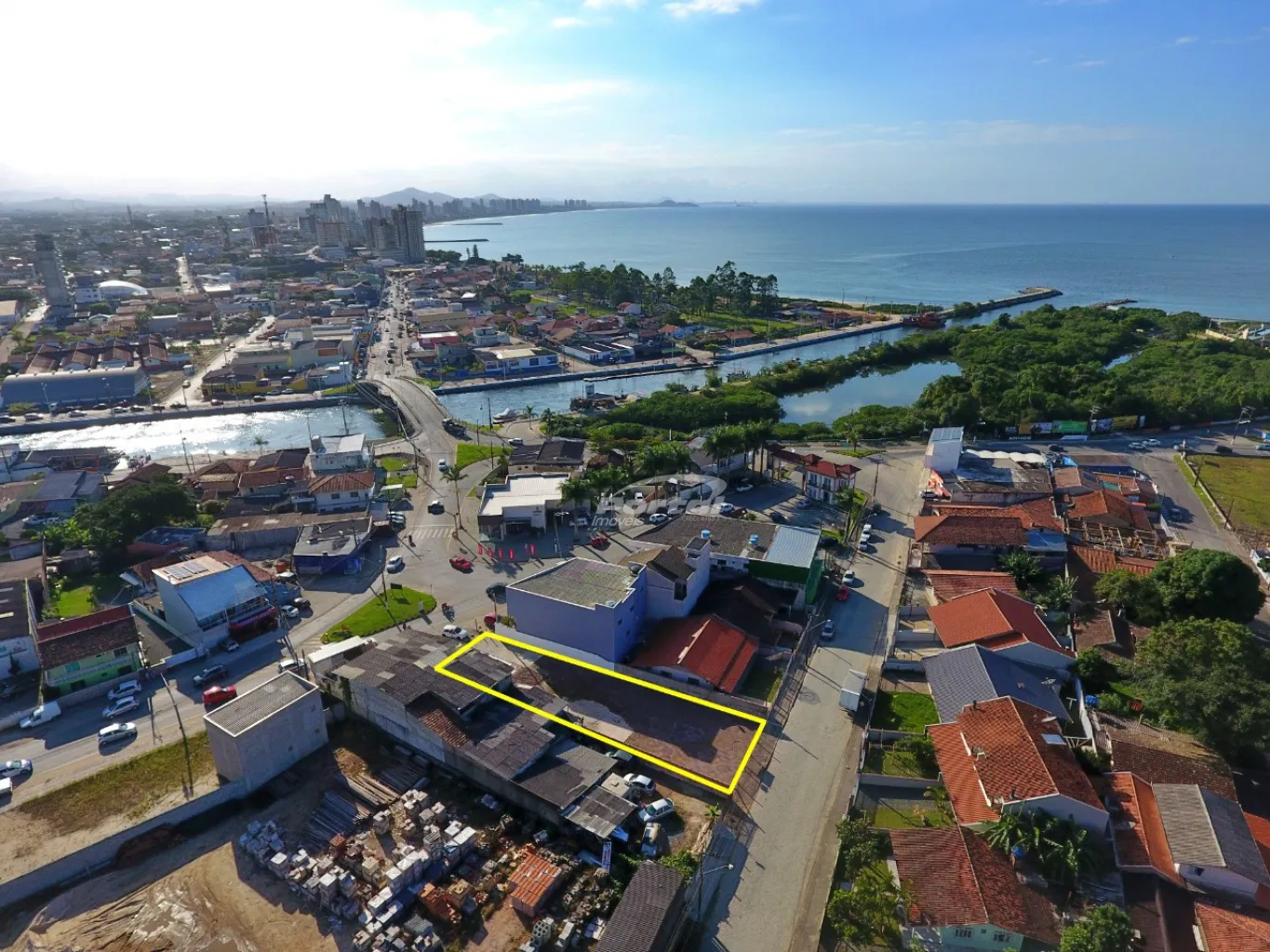 Terreno Comercial Estratégico de 625 m à Venda - Entrada de Penha e Balneário Piçarras - foto 1