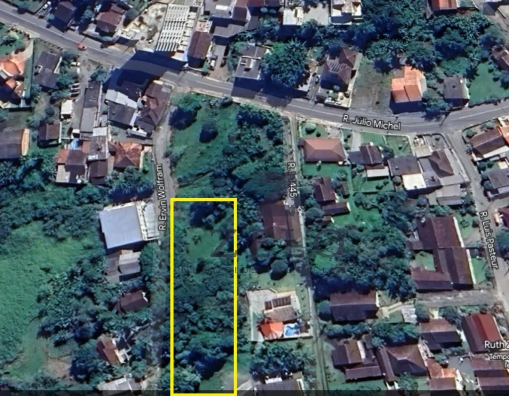 Terrenos na Transversal da Rua Júlio Michel - Próximo ao Supermercado Vanzuit — foto 2