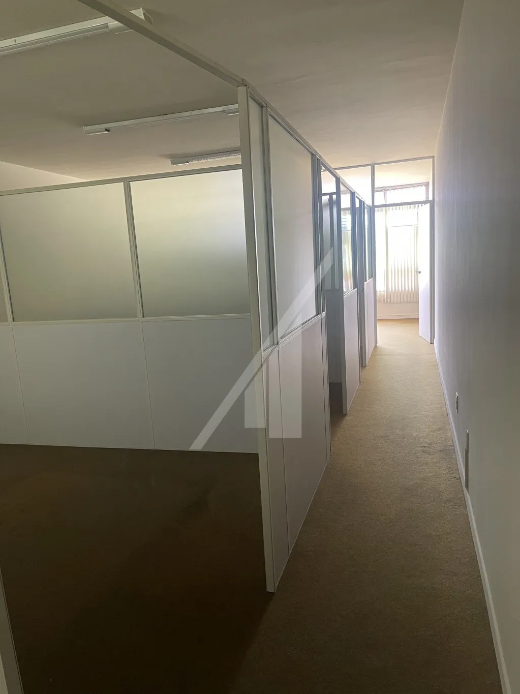 ABELARDO IMÓVEIS - Excelente sala Comercial no Centro — foto 2