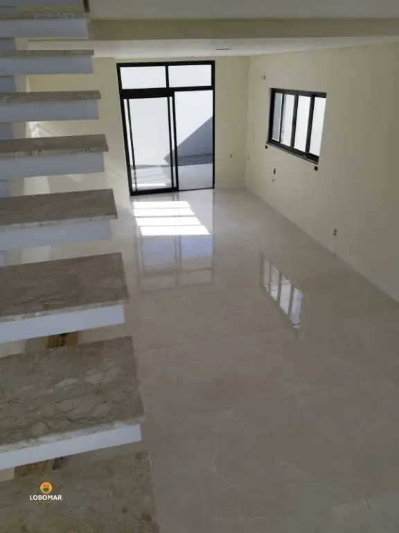 Sobrado com 3 suítes à apenas 300m do mar - Centro - Barra Velha/SC — foto 7