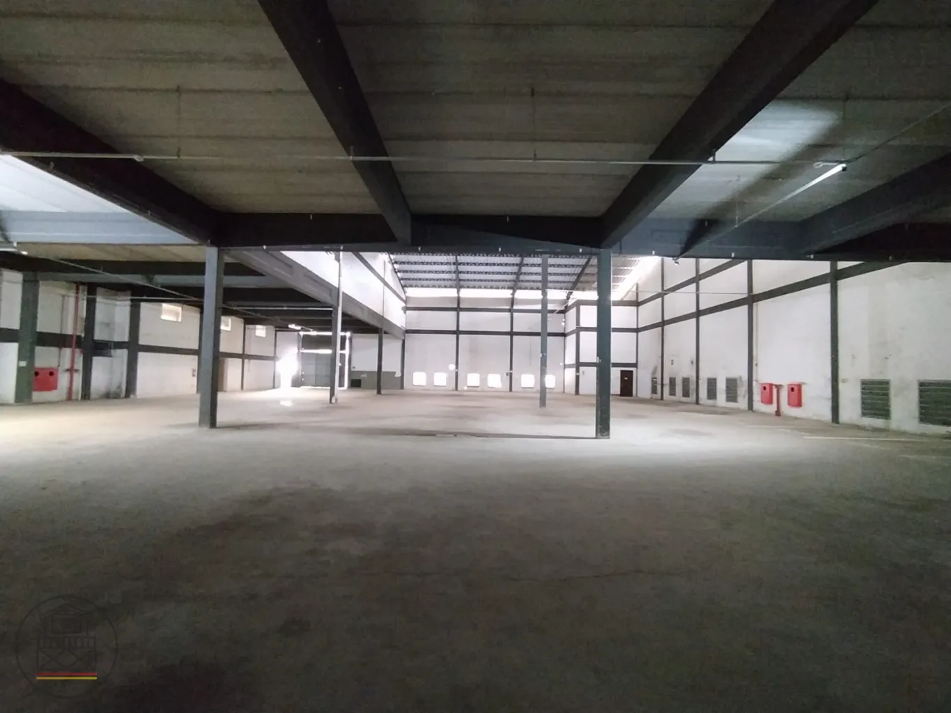 Galpão Comercial/Industrial com 6.300 m - Estrutura Completa para sua Empresa! — foto 3