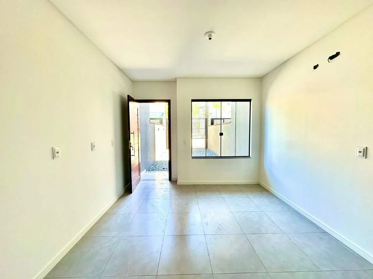 Sobrado Exclusivo com Porão Espaçoso no Água Verde — foto 4