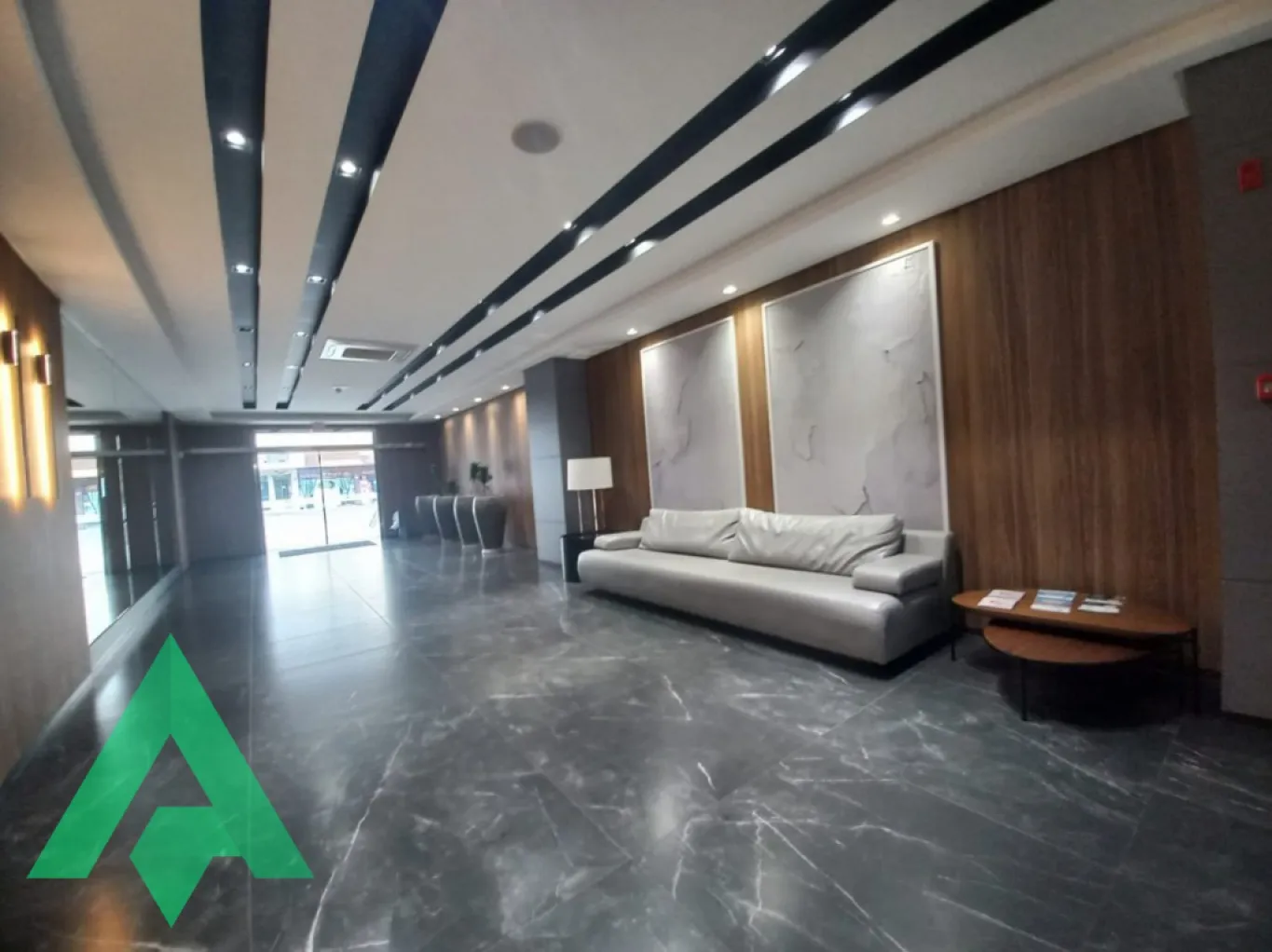 Salas Comerciais de 326,10m para locação por R$ 18.000,00 - Bairro Centro - Blumenau/SC - foto 1