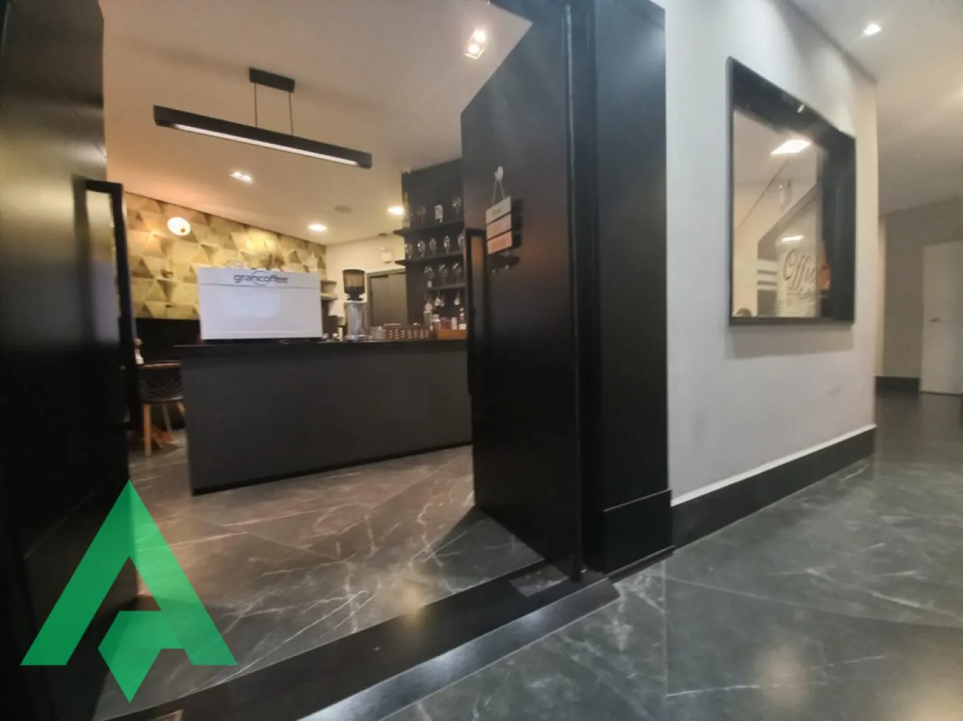 Salas Comerciais de 326,10m para locação por R$ 18.000,00 - Bairro Centro - Blumenau/SC — foto 3