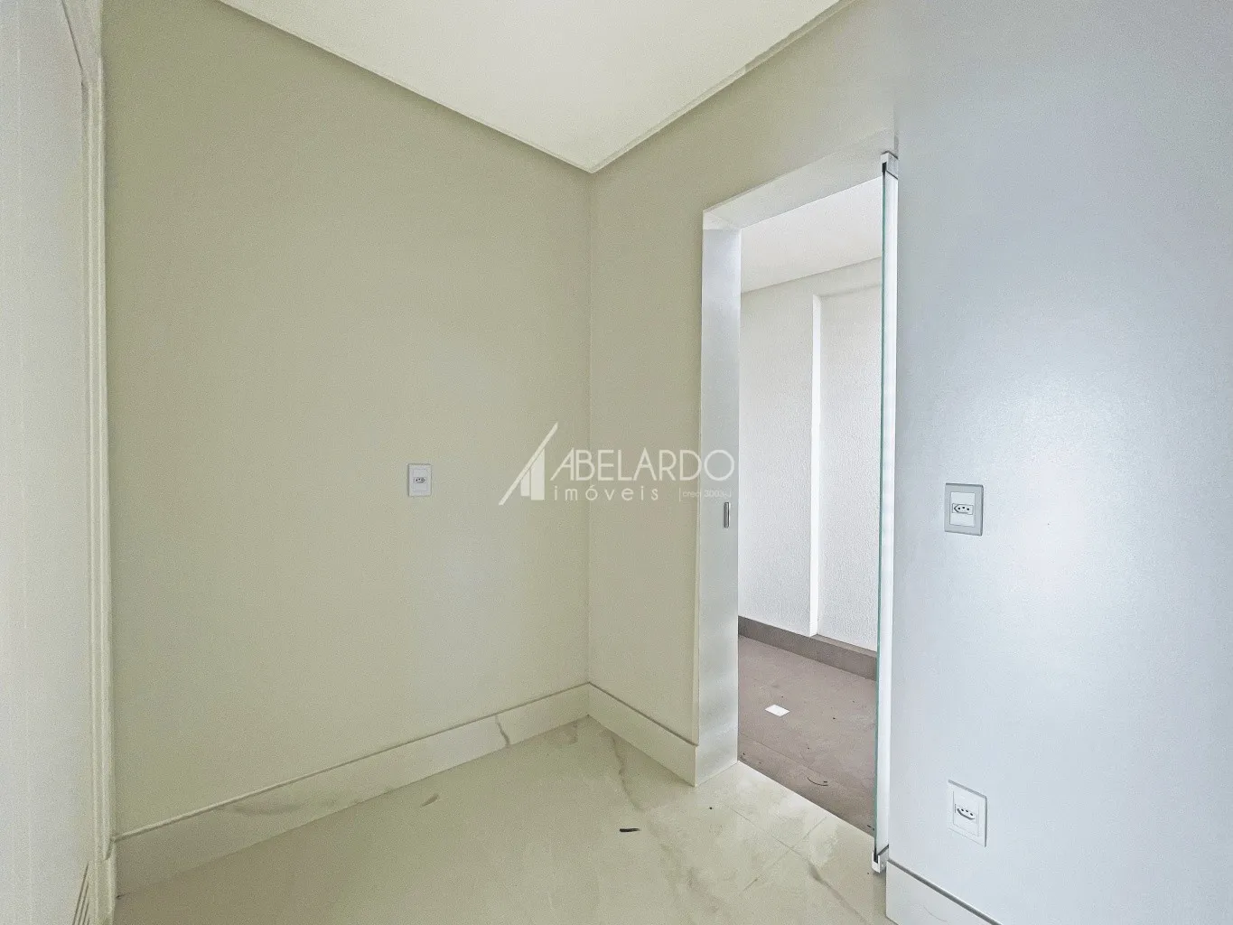 APARTAMENTO DE ALTO PADRÃO COM TRÊS SUÍTES NO BAIRRO VICTOR KONDER, EM BLUMENAU — foto 6