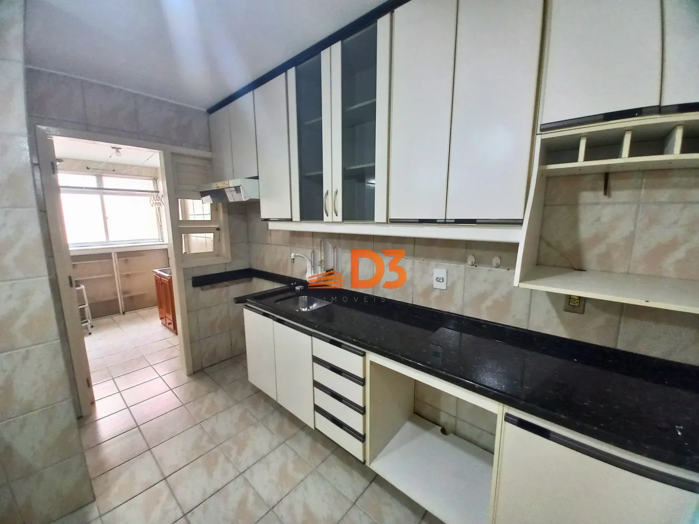 Apartamento com dois dormitórios na Água Verde - foto 1