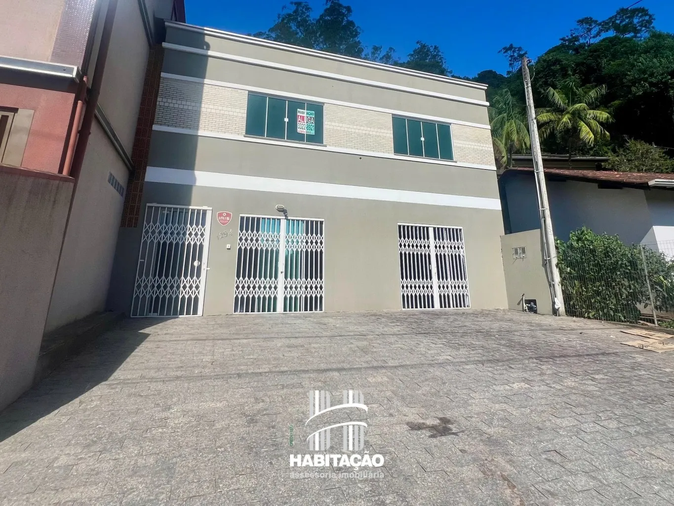 Prédio Comercial com 02 Pavimentos na Ponta Aguda - foto 1