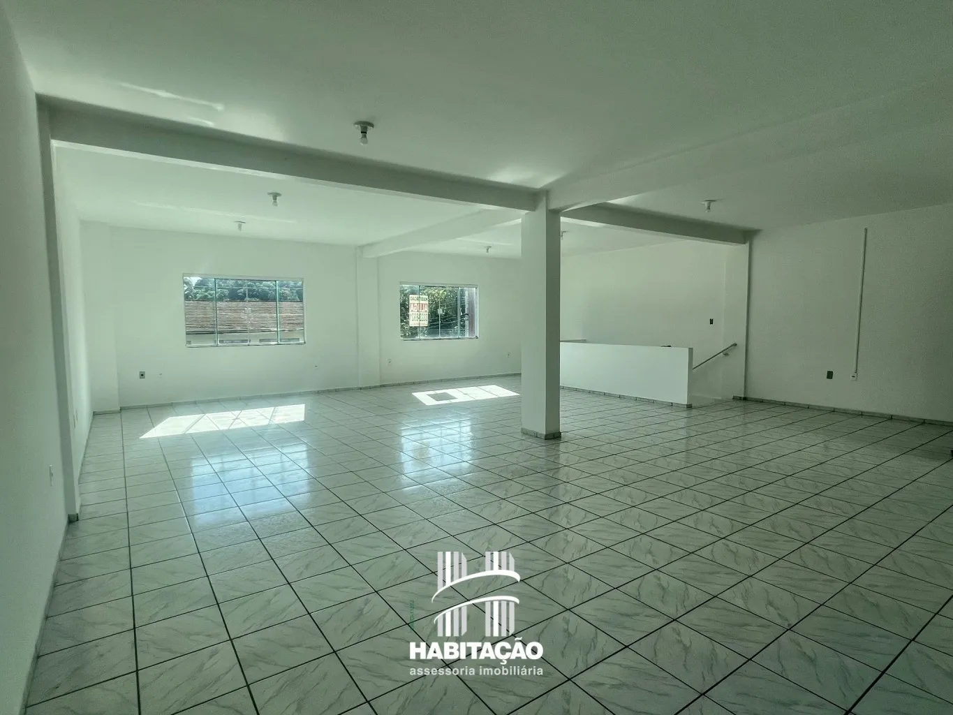 Prédio Comercial com 02 Pavimentos na Ponta Aguda — foto 5