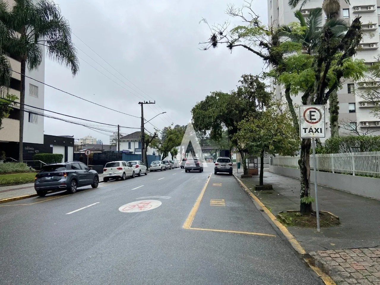 Casa Comercial à venda no bairro Centro em Joinville, por R$ 1.900.000.00. — foto 7