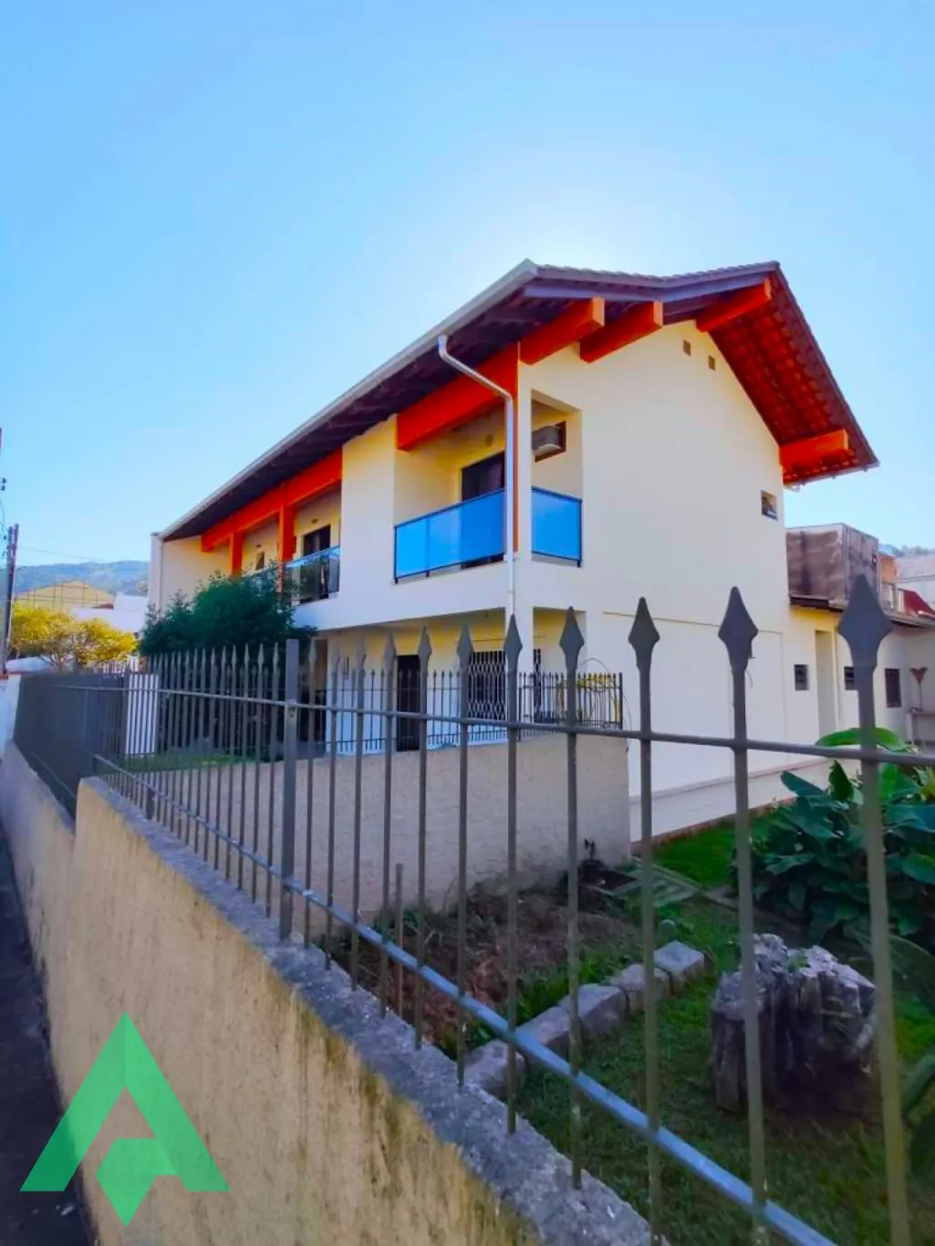 Linda casa mobiliada à venda, no Bairro Garcia! — foto 2