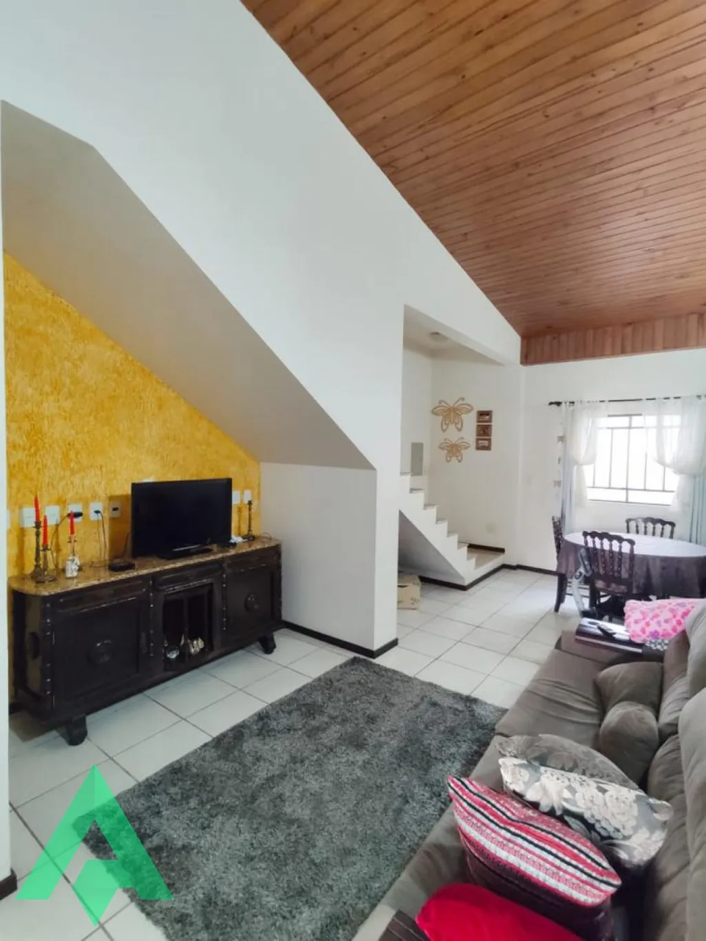 Linda casa mobiliada à venda, no Bairro Garcia! — foto 3