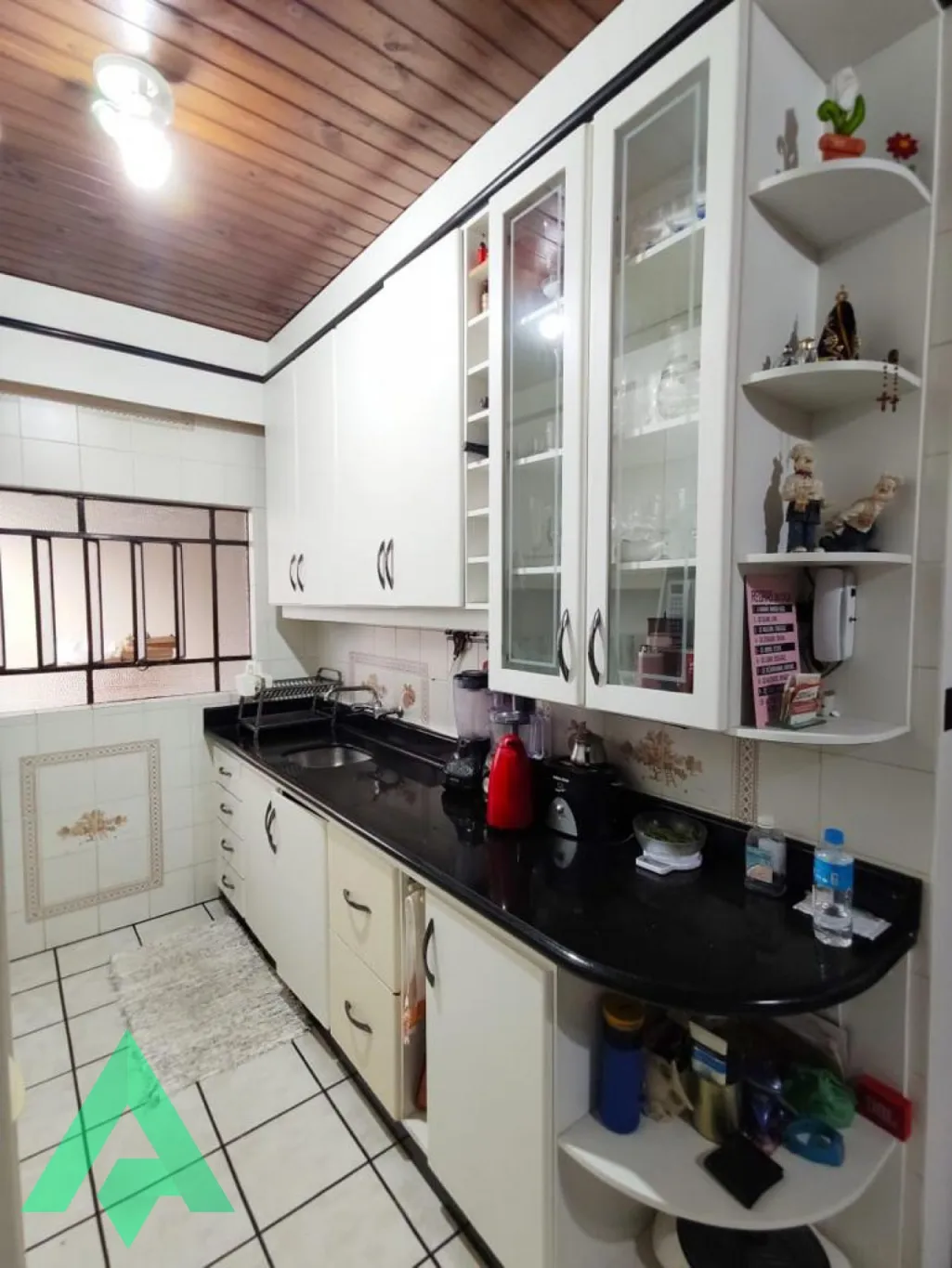 Linda casa mobiliada à venda, no Bairro Garcia! — foto 6
