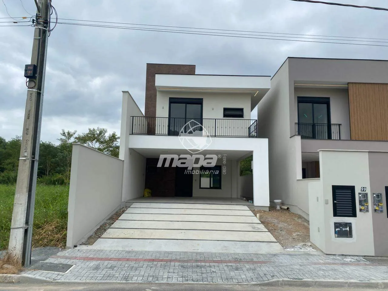 Casa Residencial Moderna com 3 Suítes em Timbó Bairro Padre Martinho Stein — foto 2