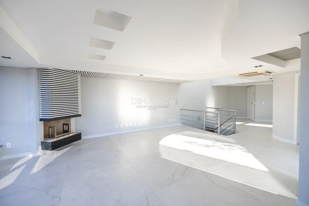 Linda cobertura duplex localizada no Jardim Blumenau,na Alameda mais charmosa de Blumenau. — foto 4