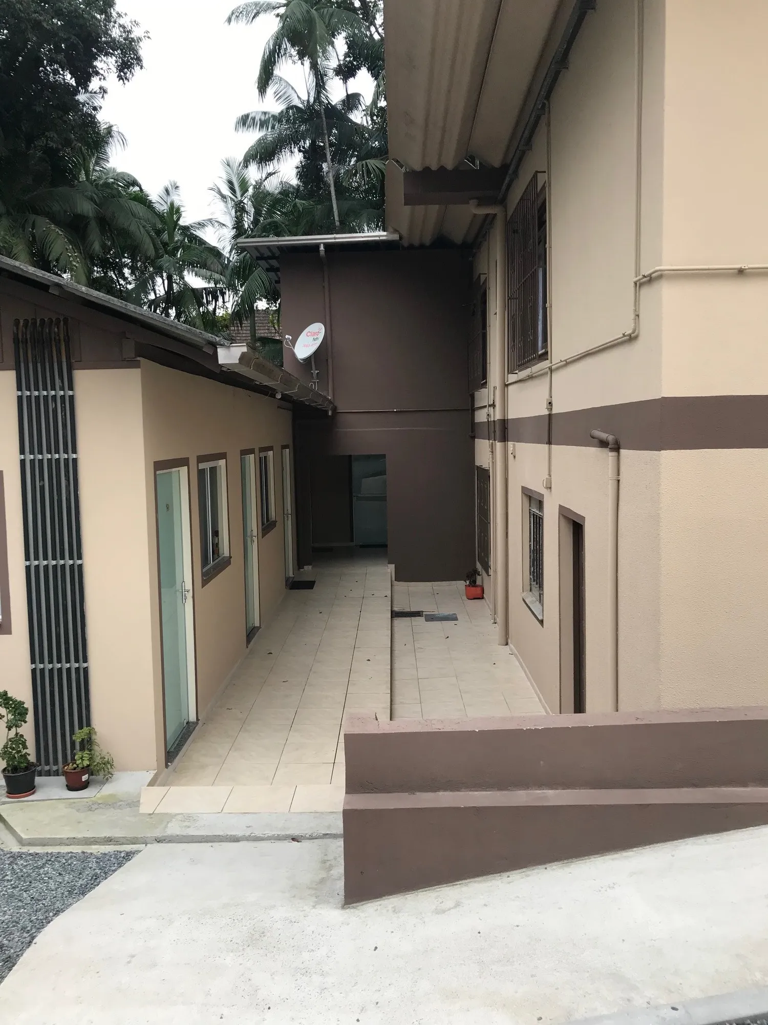 Alugo quitinete bairro salto 1 quarto — foto 2