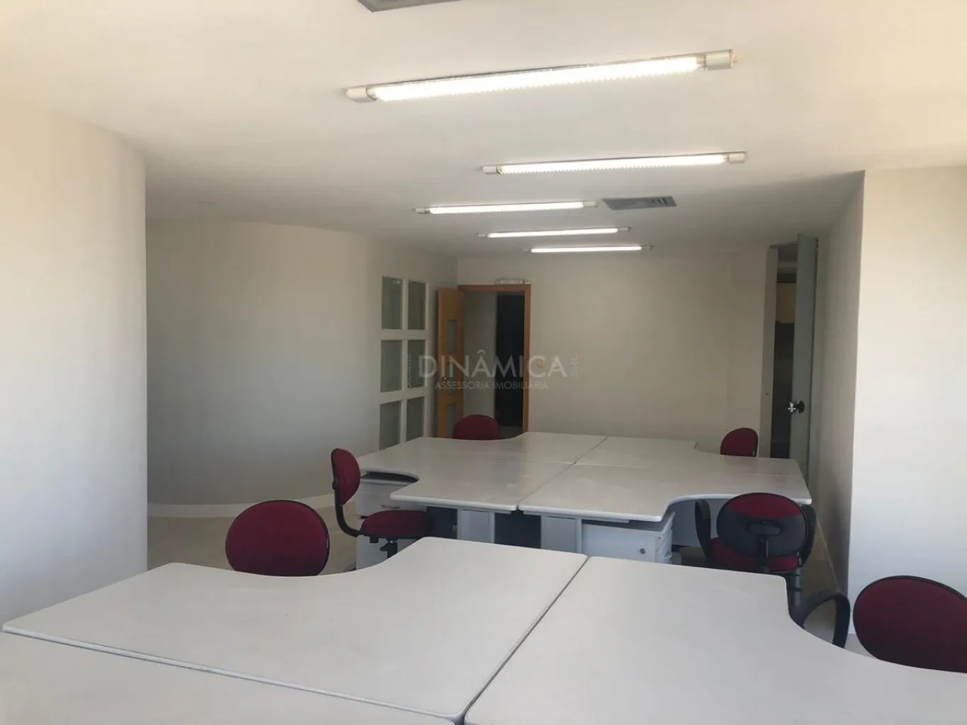 Sala comercial no Centro de Blumenau com 106,87m2. — foto 4