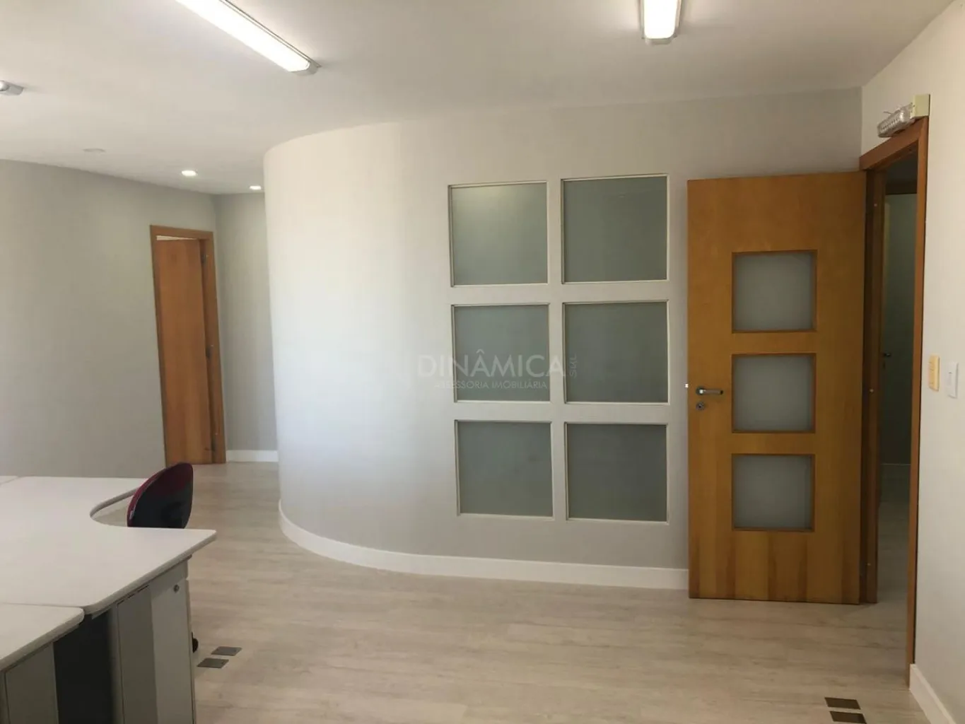 Sala comercial no Centro de Blumenau com 106,87m2. — foto 5