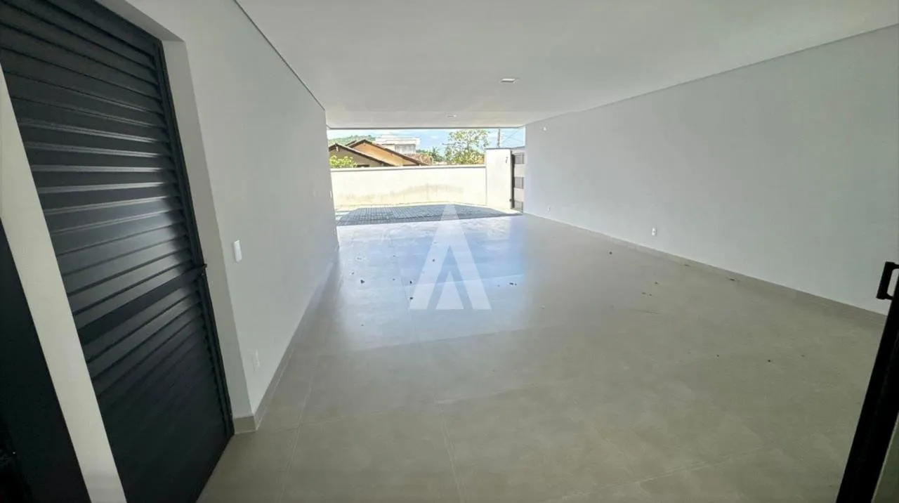 Casa em Condomínio com 1 suíte(s) mais 2 quarto(s) à venda no bairro Glória em Joinville, por R$ 1.850.000.00. — foto 3