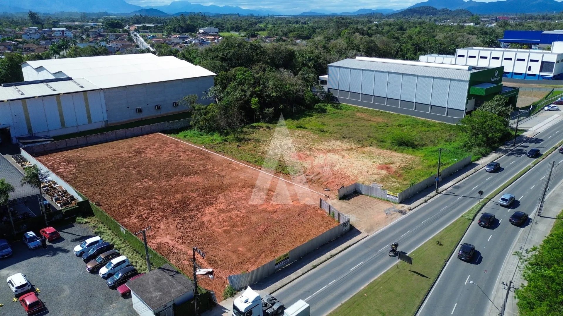 Terreno para alugar por R$ 15000.00, 2611.26 m2 - SANTO ANTONIO - JOINVILLE/SC - foto 1