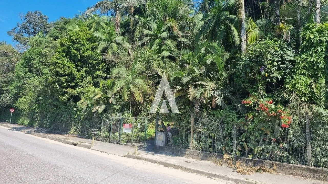 Terreno à venda no bairro São Marcos em Joinville, por R$ 1.550.000.00. - foto 1