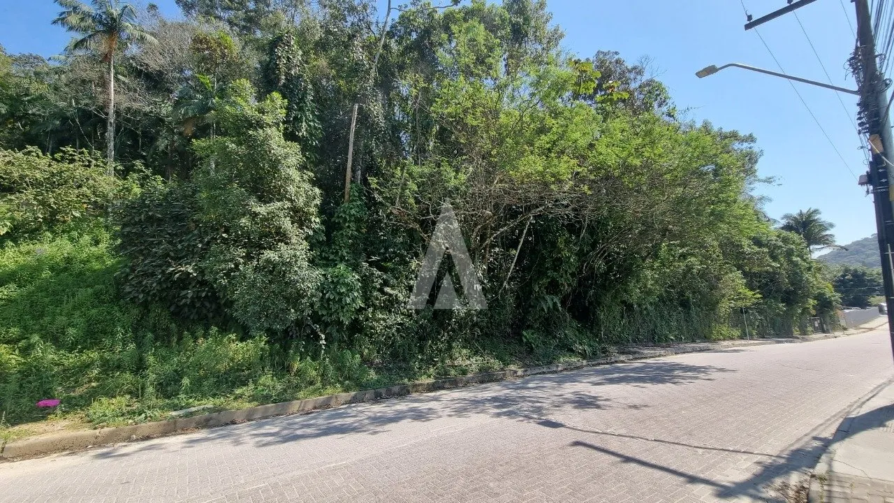 Terreno à venda no bairro São Marcos em Joinville, por R$ 1.550.000.00. — foto 2