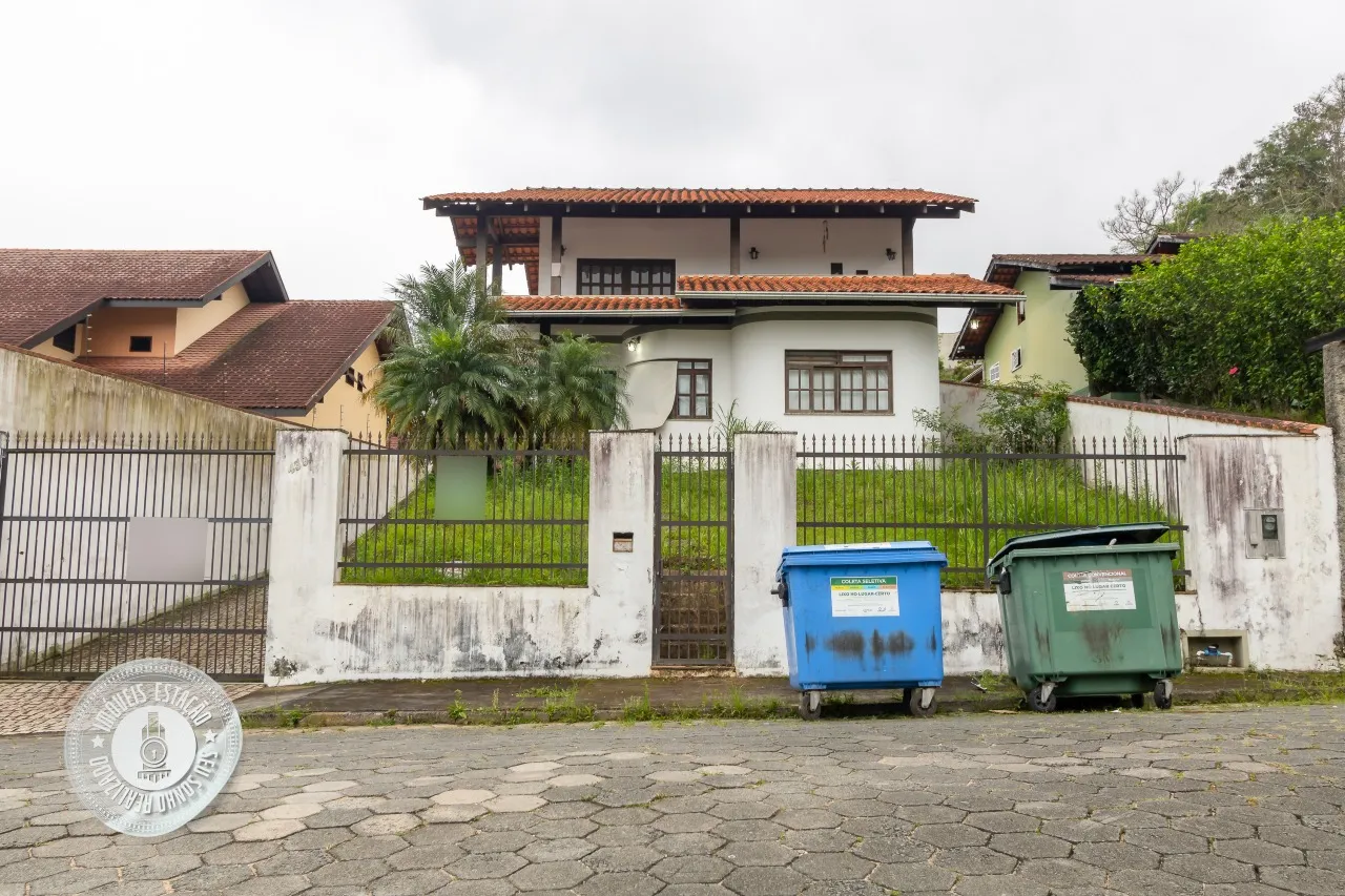 Casa · à venda · 3 quartos · 169m² · Velha, Blumenau