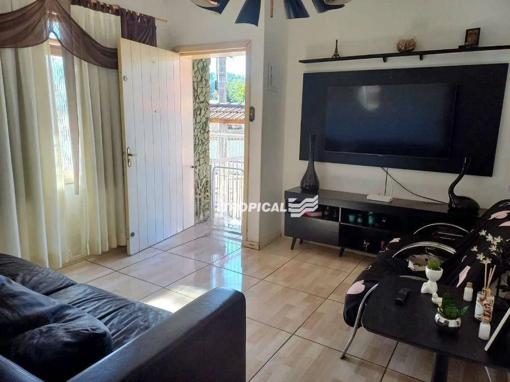 Casa com 8 dormitórios à venda, 460 m por R$ 680.000,00 - Água Verde - Blumenau/SC — foto 2
